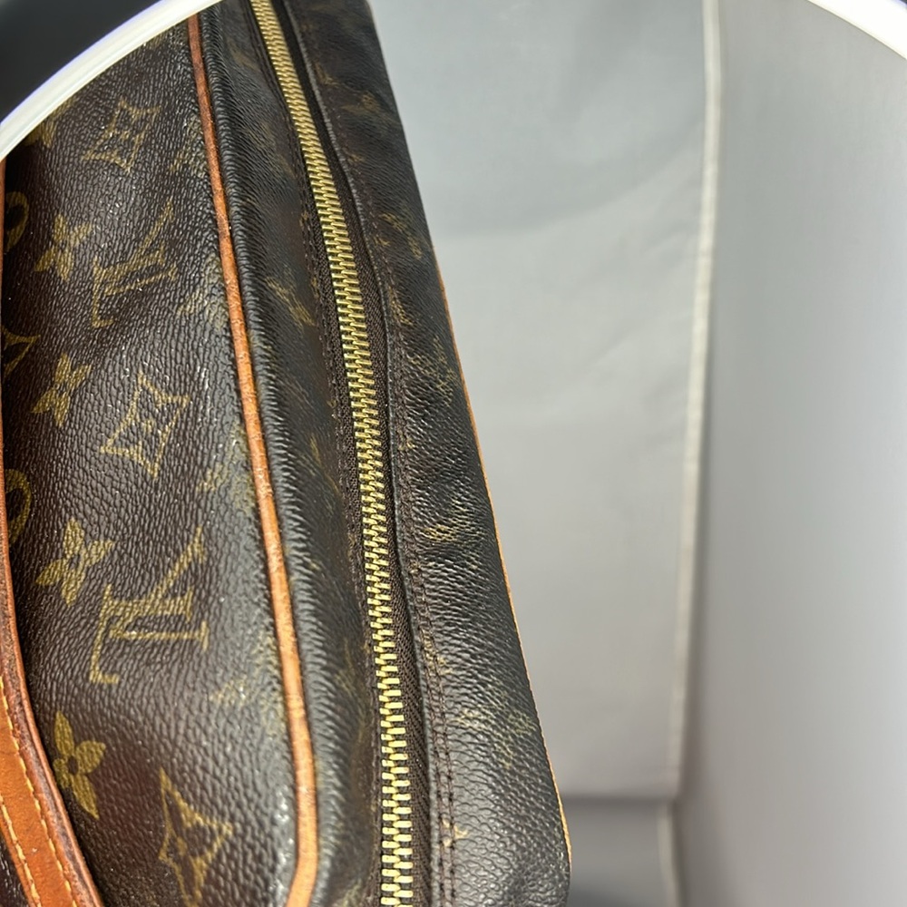 Luis Vuitton LOUIS VUITTON lClauch - Picture 7 of 12